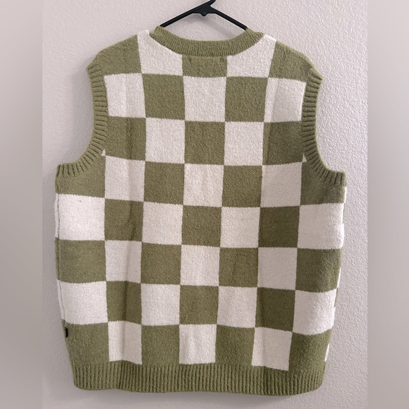 NWOT Vans Courtyard Checker
Sweater Vest 'Green White' Size M/L - Picture 5 of 7